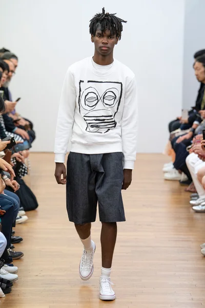 Look 43